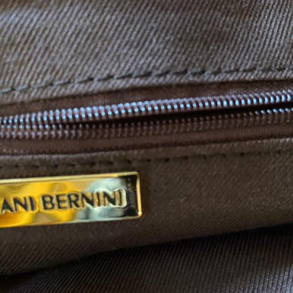 Genuine suede Gianni Bernini cross body bag - Picture 6 of 16